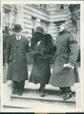 1929 Photo Widow Of Sen Francis Emroy Warren Leaves Senate Chamber Society 6X8