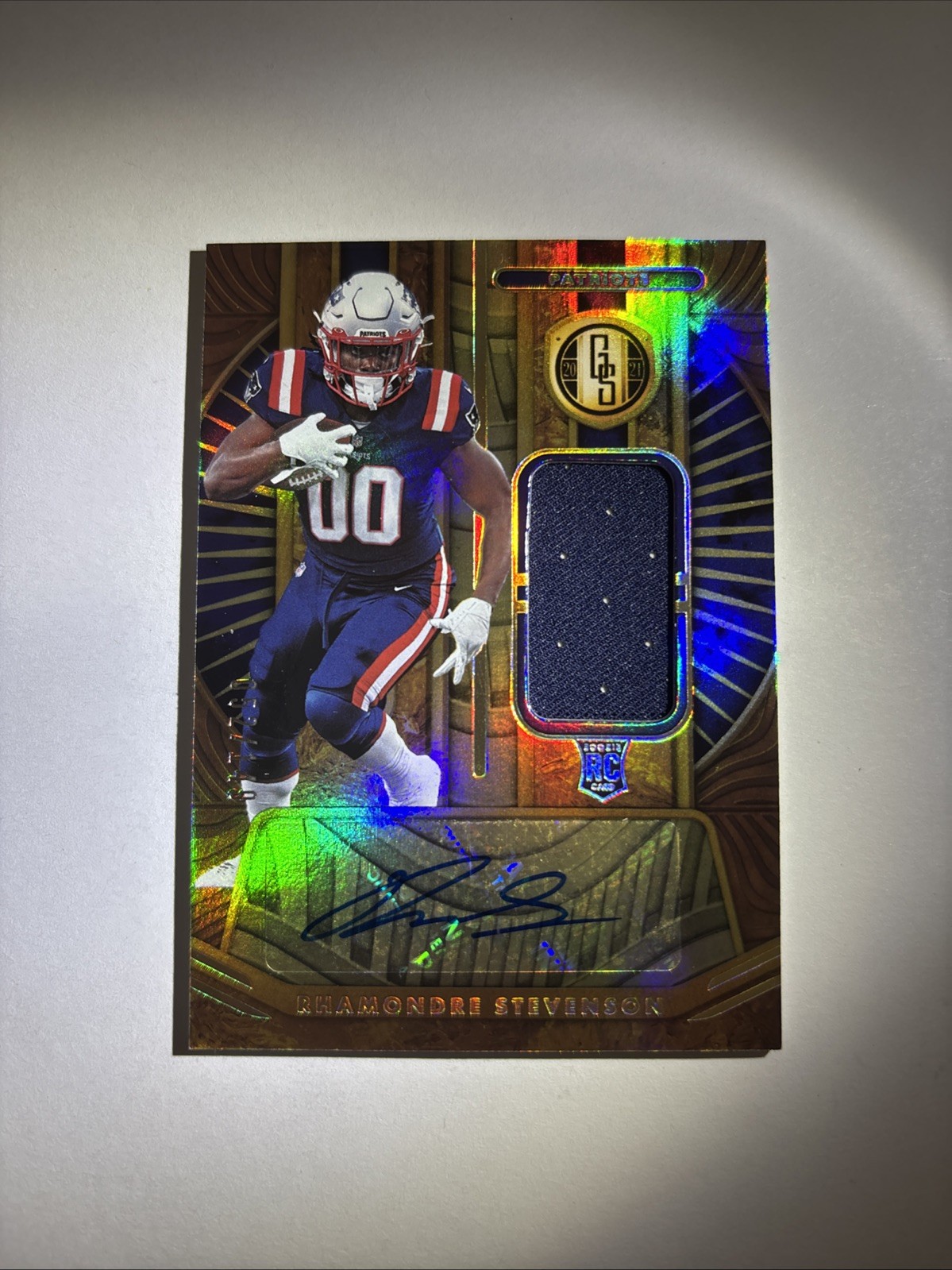 Rhamondre Stevenson Panini Gold Standard #233 Rookie Jersey Autographs