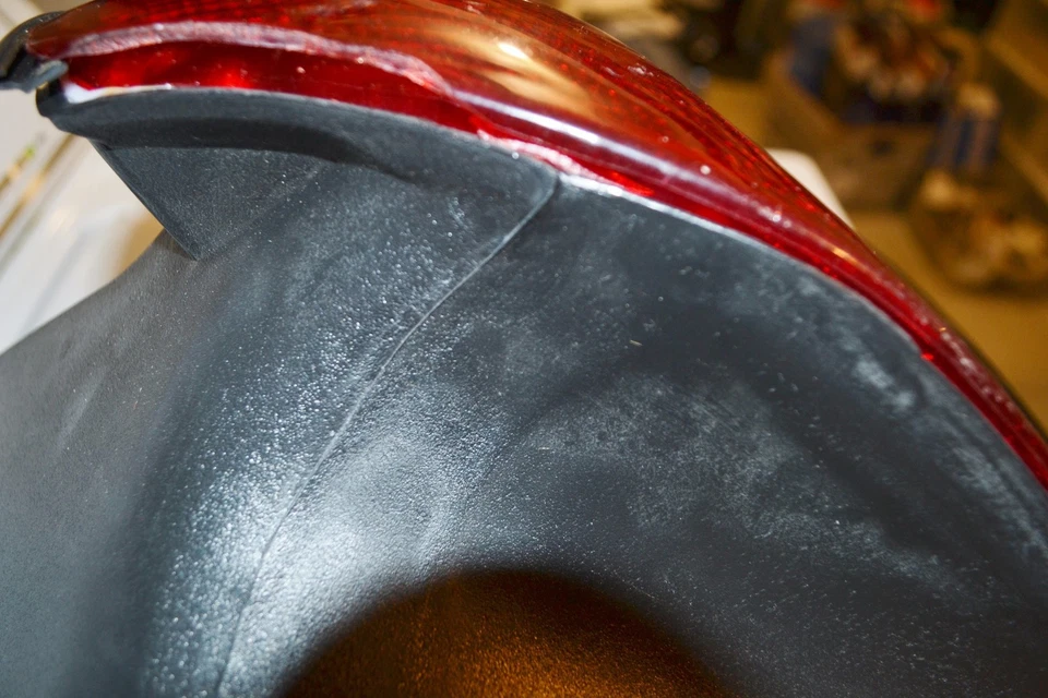 LUZ TRASERA DERECHA FORD CROWN VICTORIA 1998 1999 2000 2001 2002 2003 2004 2005 Foto 4 de 4