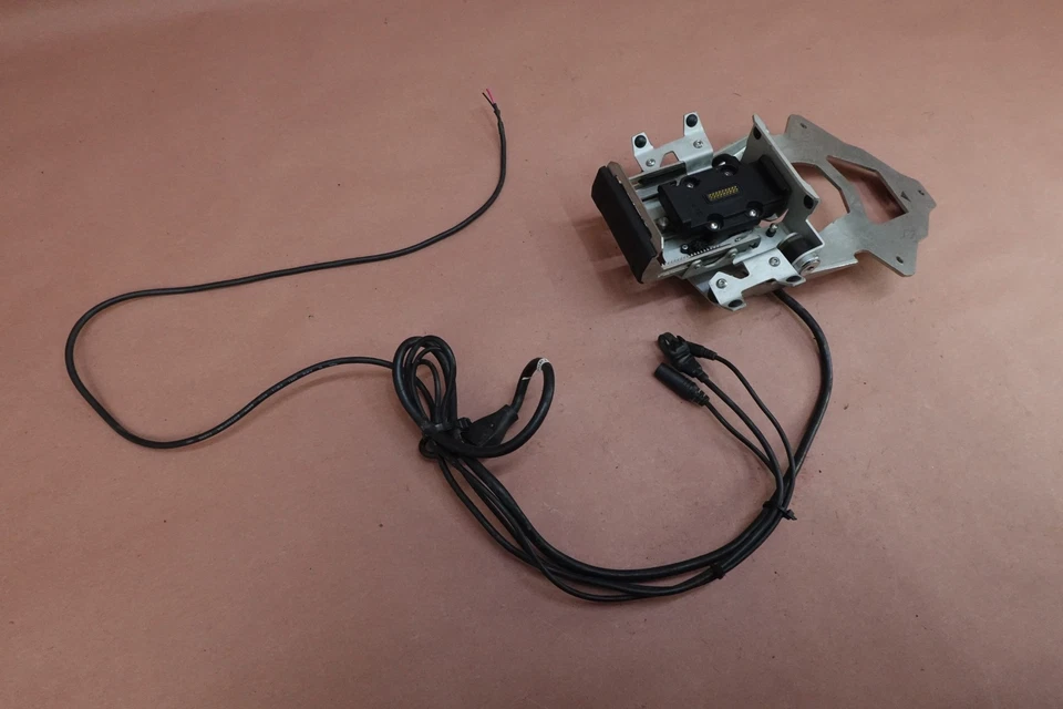 Soporte de módulo GPS TRIUMPH TIGER EXPLORER GARMIN 2012-2015 SIN LLAVE Foto 4 de 4