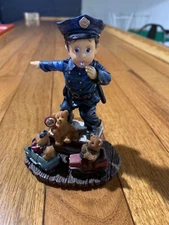 Vintage 1998 Sweet Cakes Pint Size Police Vanmark 4.5" Resin Figurine SW88433