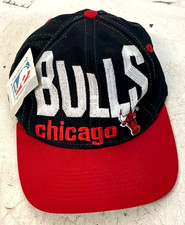 Vintage NOS Chicago Bulls Basketball NBA Logo 7 Snapback Cap with Tags Black