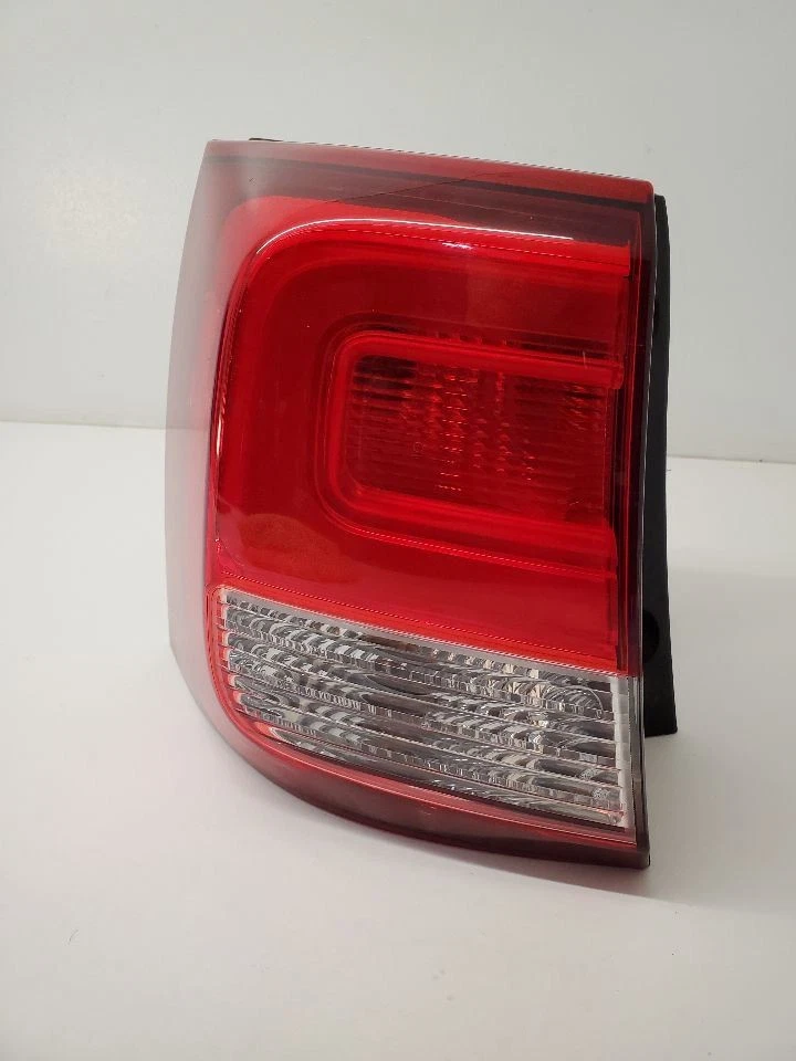 Luz trasera de conductor 14-15 KIA SORENTO LH cuarto de panel montado incandescente  Foto 3 de 4