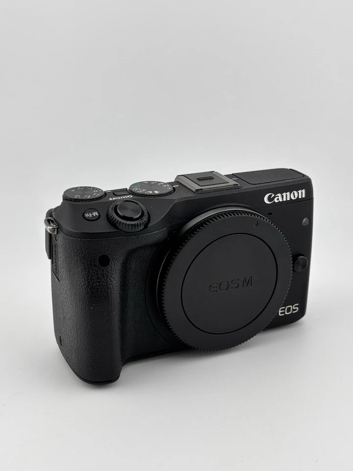 Canon EOS M3, photo 2 of 5