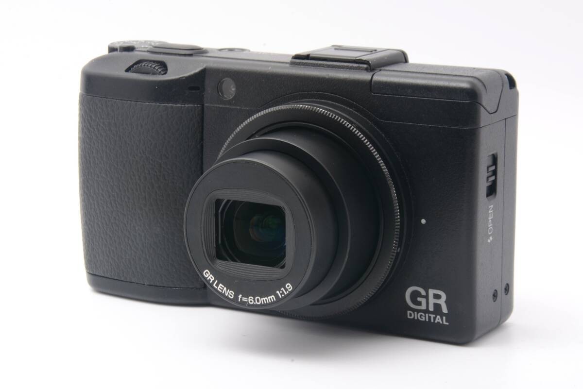 Ricoh GR DIGITAL III w/ 4600 shots 274235 | eBay