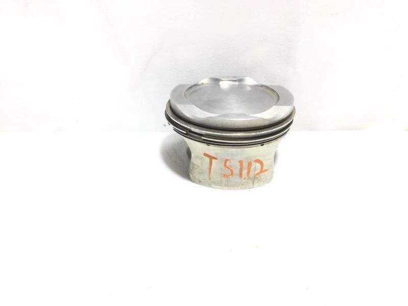 BMW 550i 2013-2018 motor pistón doble turbo Foto 2 de 4