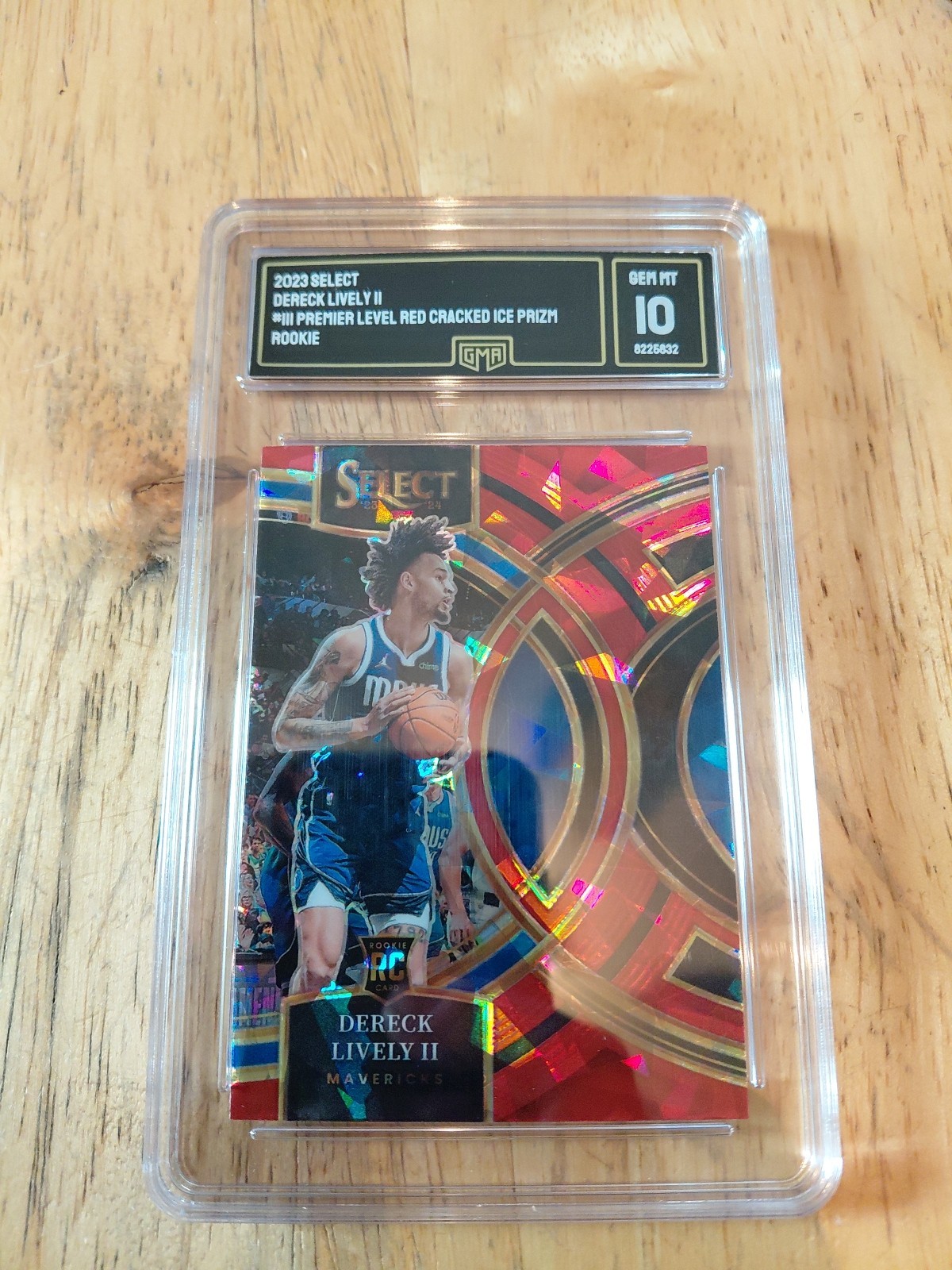 2023-24 Panini Select Premier Level Dereck Lively #111 Red Cracked Ice Prizm RC