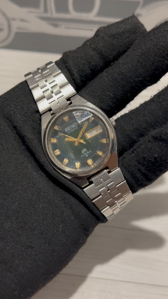 SEIKO Lord Matic 5606-7340 Green Dial Cut Glass Vintage