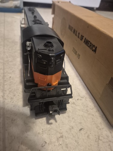 ORIGINAL LIONEL 2338X MILWAUKEE ROAD GP7 IN OB SOLID STRIPE POSTWAR Rare - Picture 12 of 22