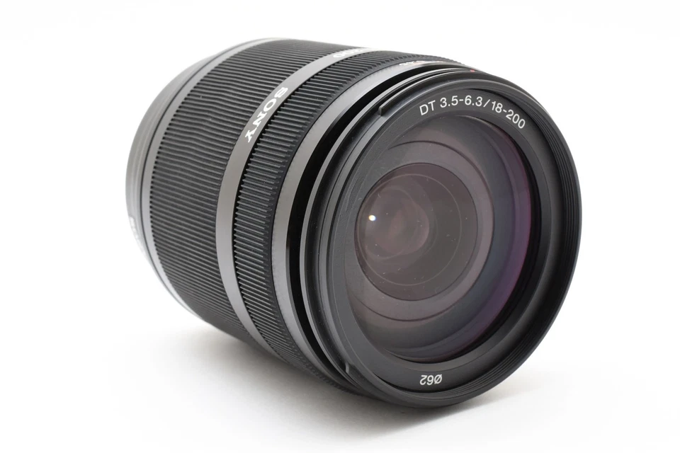 SONY DT 18-200mm F/3.5-6.3 SAL18200 AF Zoom Lens [Exc+++] from Japan #A756 - Image 4 of 4