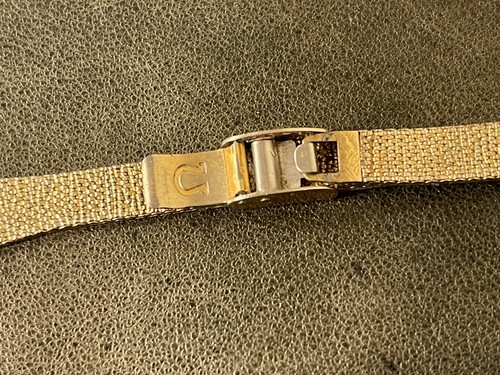 Damas Omega 10K malla llena de oro década de 1950 reloj pulsera 15mm extremos curvos - Imagen 6 de 7