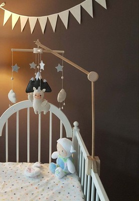 wooden cot mobile hanger