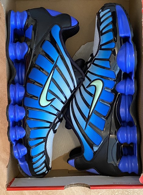 mens nike shox trainers