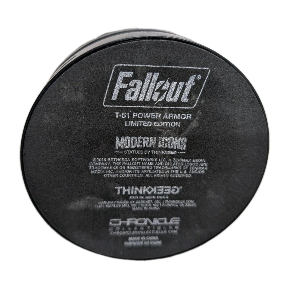 Fallout T-51 Power Armor Statue Modern Icons Limited Edition ThinkGeek Chronicle - Image 2 of 4