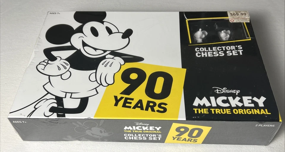 Disney MICKEY: THE TRUE ORIGINAL - 90 YEARS - COLLECT. CHESS SET, USAopoly, NEW - Image 4 of 4