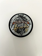 Corey Perry + more signed Anaheim Ducks 2007 Stanley Cup Champions puck