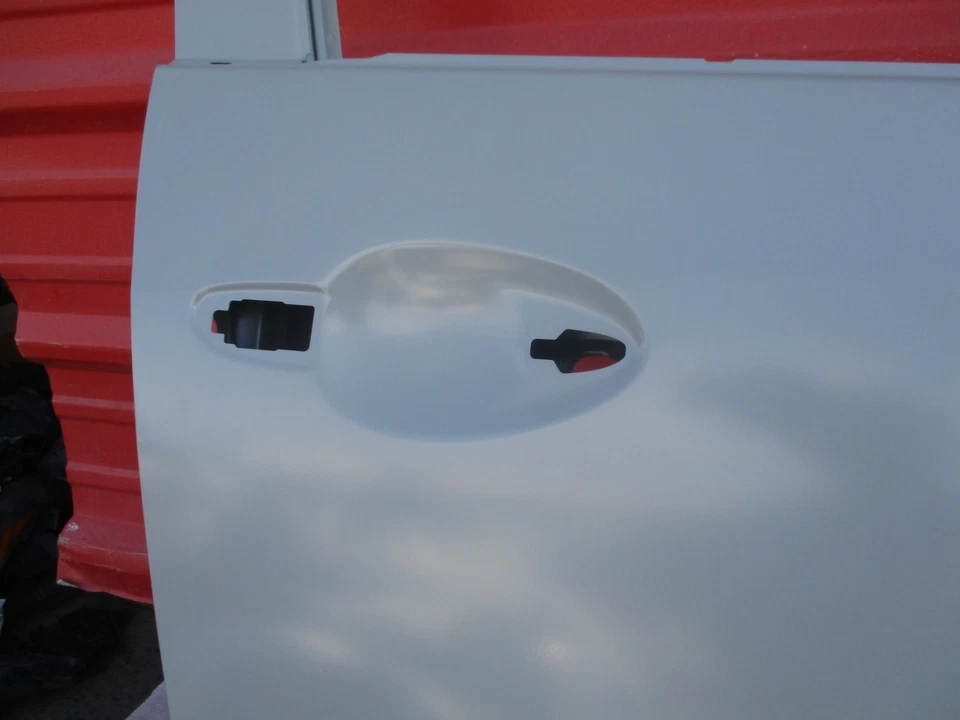 Toyota Yaris IA 2016 2017 2018 puerta delantera derecha carcasa OEM Foto 4 de 4