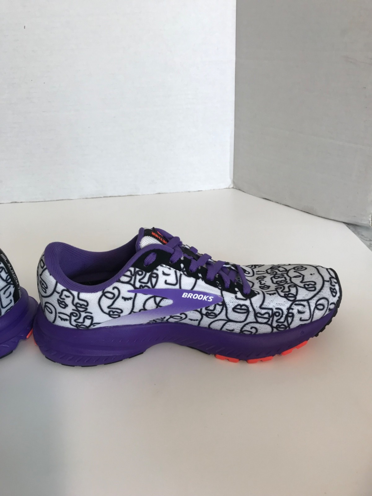 Brooks Launch 7 "Empower Her" Ivory Edition Women Size 6 MediumB Running No Box image 6