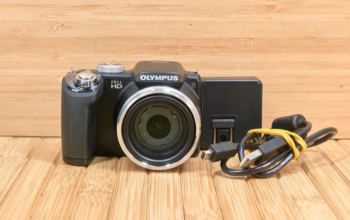 Olympus SP-720UZ 14MP Digital Camera, 26x Optical Zoom, Full Olympus SP-720UZ 14MP Digital Camera, 26x Optical Zoom, Full