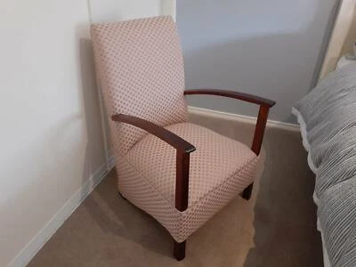 Attractive Bedroom Rocking Chair Heavily Reduced Antiques