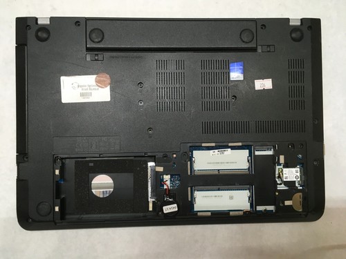 Lenovo ThinkPad E570 Core i5 7th Gen No Ram Bad KB Bad Touch Pad Boots- FT - Picture 7 of 7