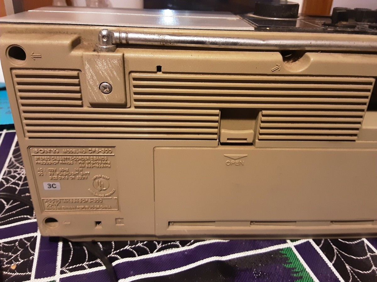 Vintage Sony CFS-300 Boom Box AM FM Radio & Cassette