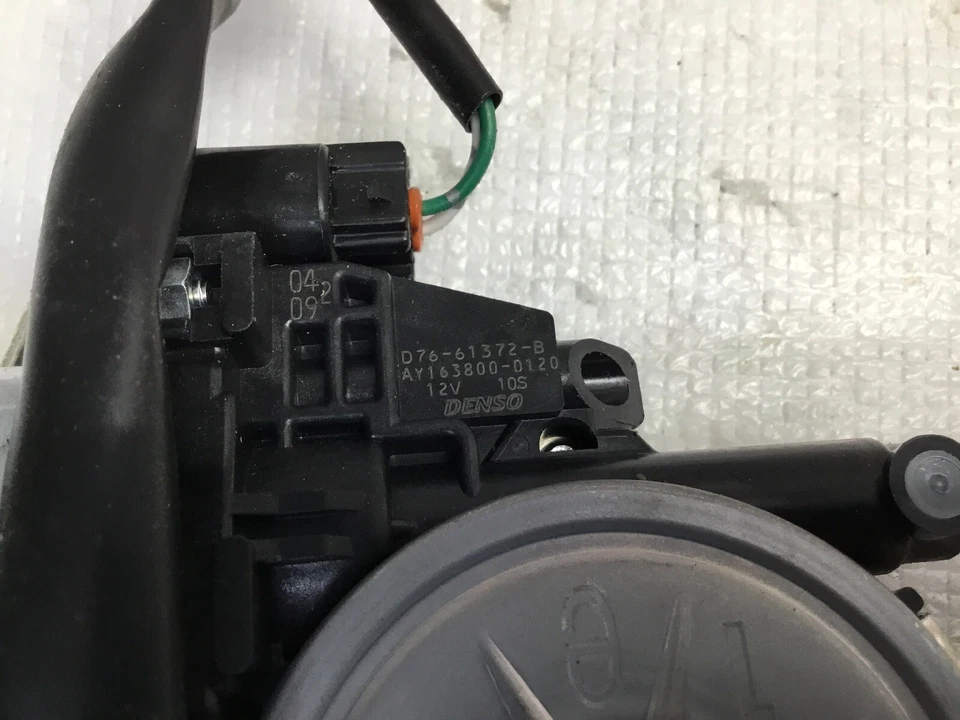 2008 2009 2010 Jeep Commander Grand Cherokee Power Lock Motor Actuator Assembly - Image 2 of 4