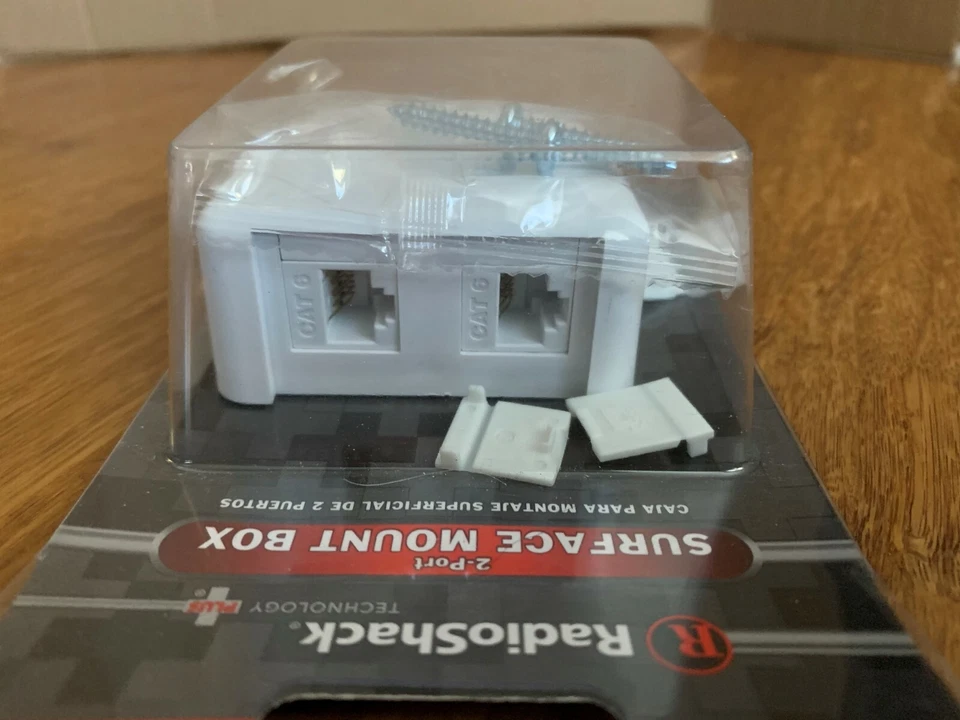 Radio Shack 2 Port Surface Box (White) with installed RJ45 Data Jacks (White) - Изображение 2 из 2