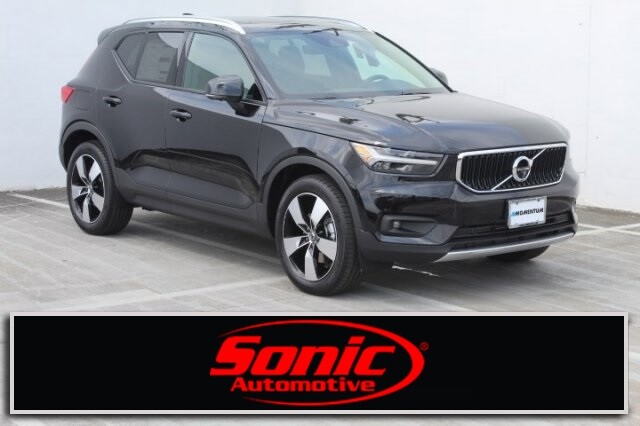 2020 Volvo XC40 Momentum 2020 Volvo XC40 Momentum 7 Miles ONYX BLACK METALLIC PAINT Sport Utility Interco