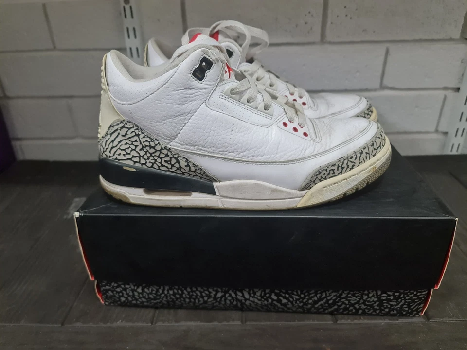 Size 11 - Jordan 3 Retro White Cement 2011 - image 3 of 4