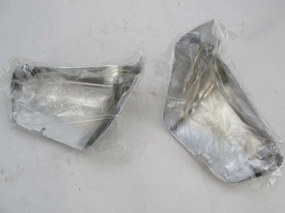 Fundas laterales para carenado Show cromadas Honda VT750 Shadow Aero 53-427 Foto 3 de 4
