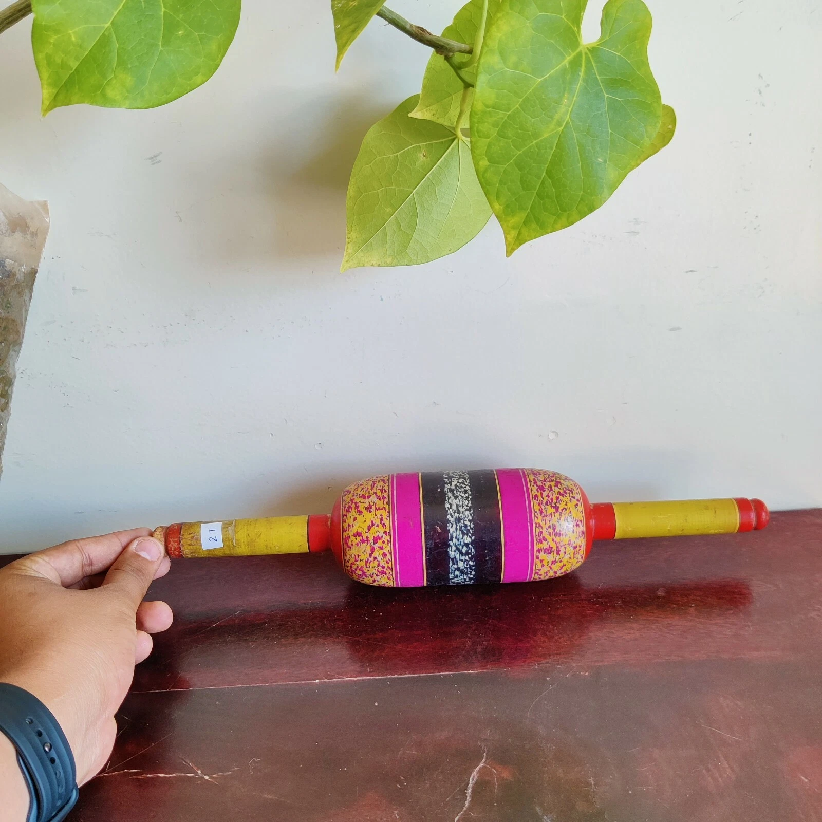 Vintage Primitive Handmade Lacquered Tortilla Bread Bakers Wooden Rolling Pin 27