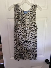 Simply Vera Wang Top Size L Black White Gray Silver Beaded Great Condition