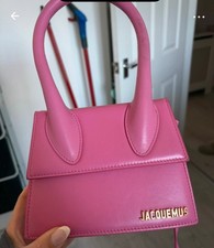 Jacquemus Le Chiquito Moyen Bag