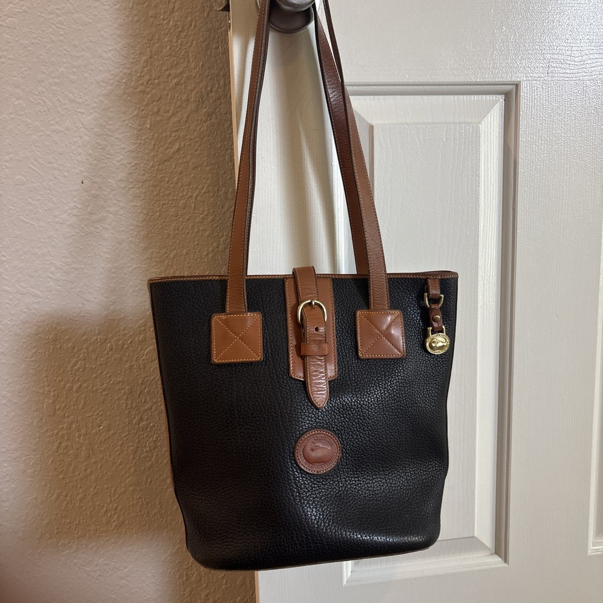 Dooney & Bourke Vintage Black Tan All Weather Leather Purse Tote