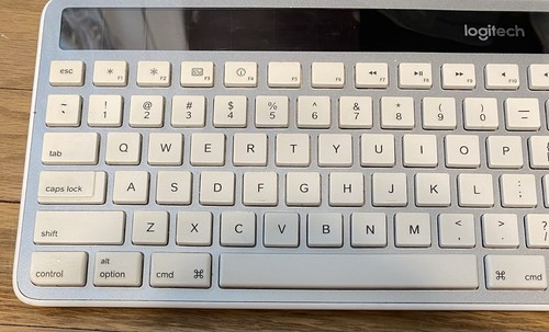 Logitech K750 Wireless Solar Keyboard Silver w/ Unifying Receiver Tested Working - Picture 3 of 9