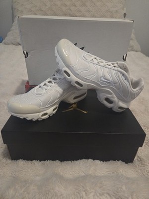 Nike Air Max Plus ''Triple White'' Athletic Sneakers Lace Up Mesh Low Top- Unisex