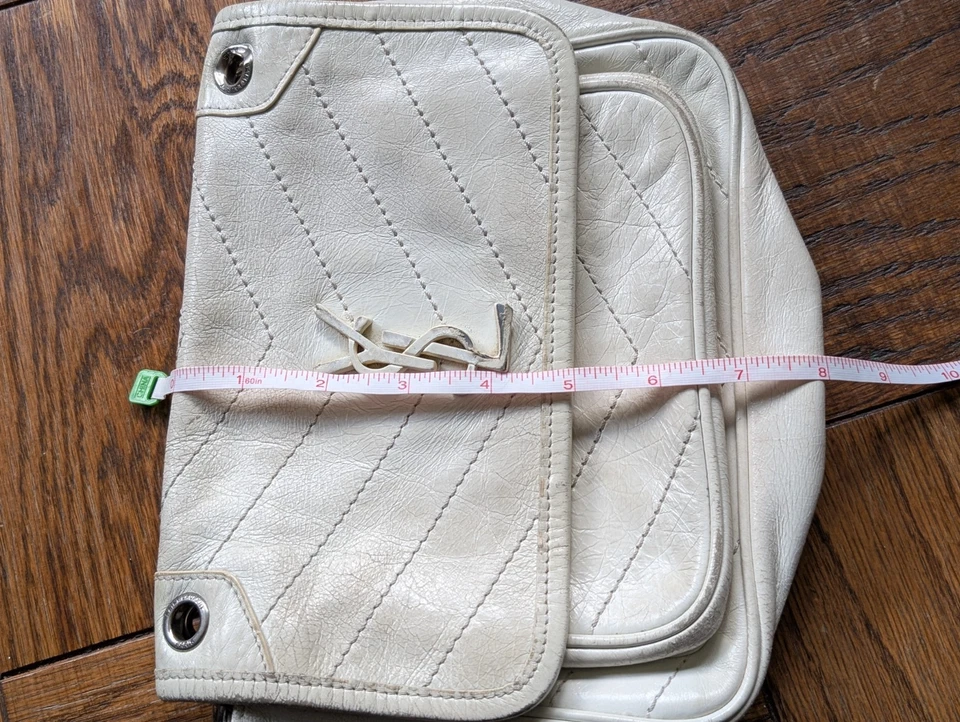 Bebé Saint Laurent Niki en cuero blanco vintage Foto 4 de 4