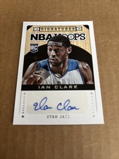 2013 Hoops Signatures AUTO ROOKIE Ian Clark RC #173 Utah Jazz Basketball (f5)