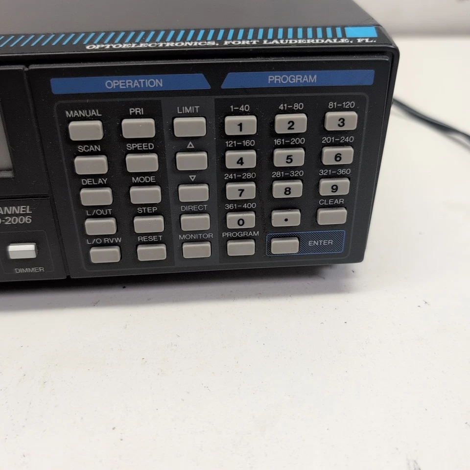 REALISTIC Pro 2006 AM/FM Scanning Receiver Model 20-145 Optoscan 456 400 Channel - Image 4 of 4