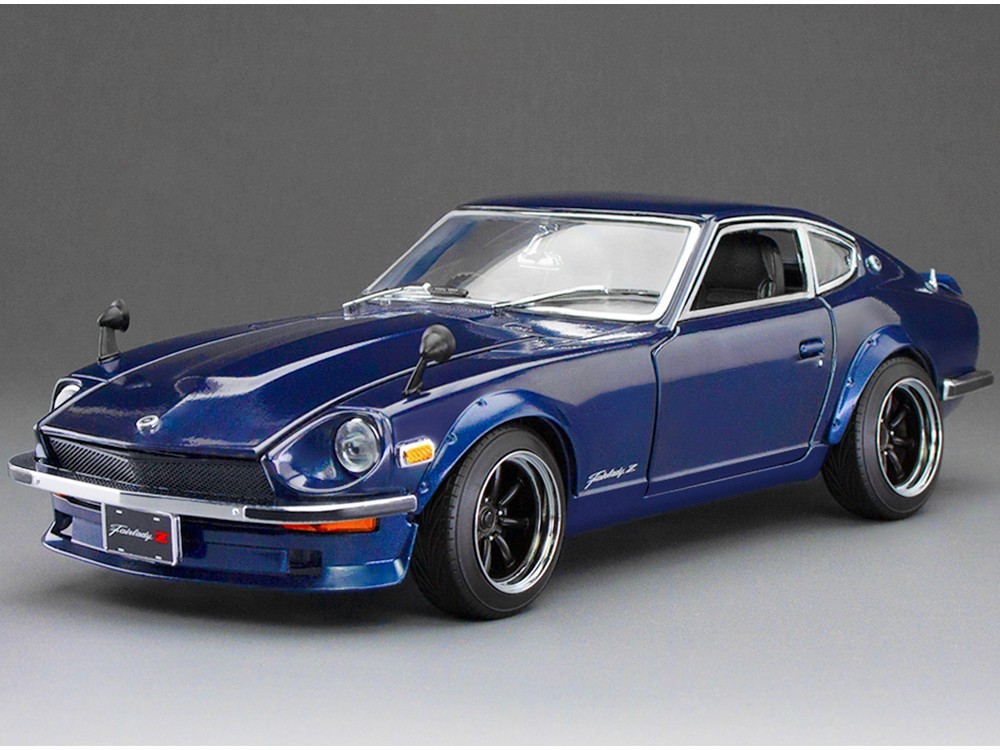 1970 NISSAN FAIRLADY Z (S30) RHD MIDNIGHT BLUE 1/18 DIECAST BY SUN