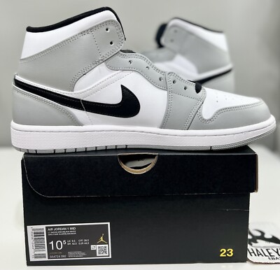 シューズ(男性用) Nike Air Jordan 1 Mid \"Light Smoke Grey Nike Air Jordan 1 Mid Light Smoke Grey Anthracite MENS 9.5M