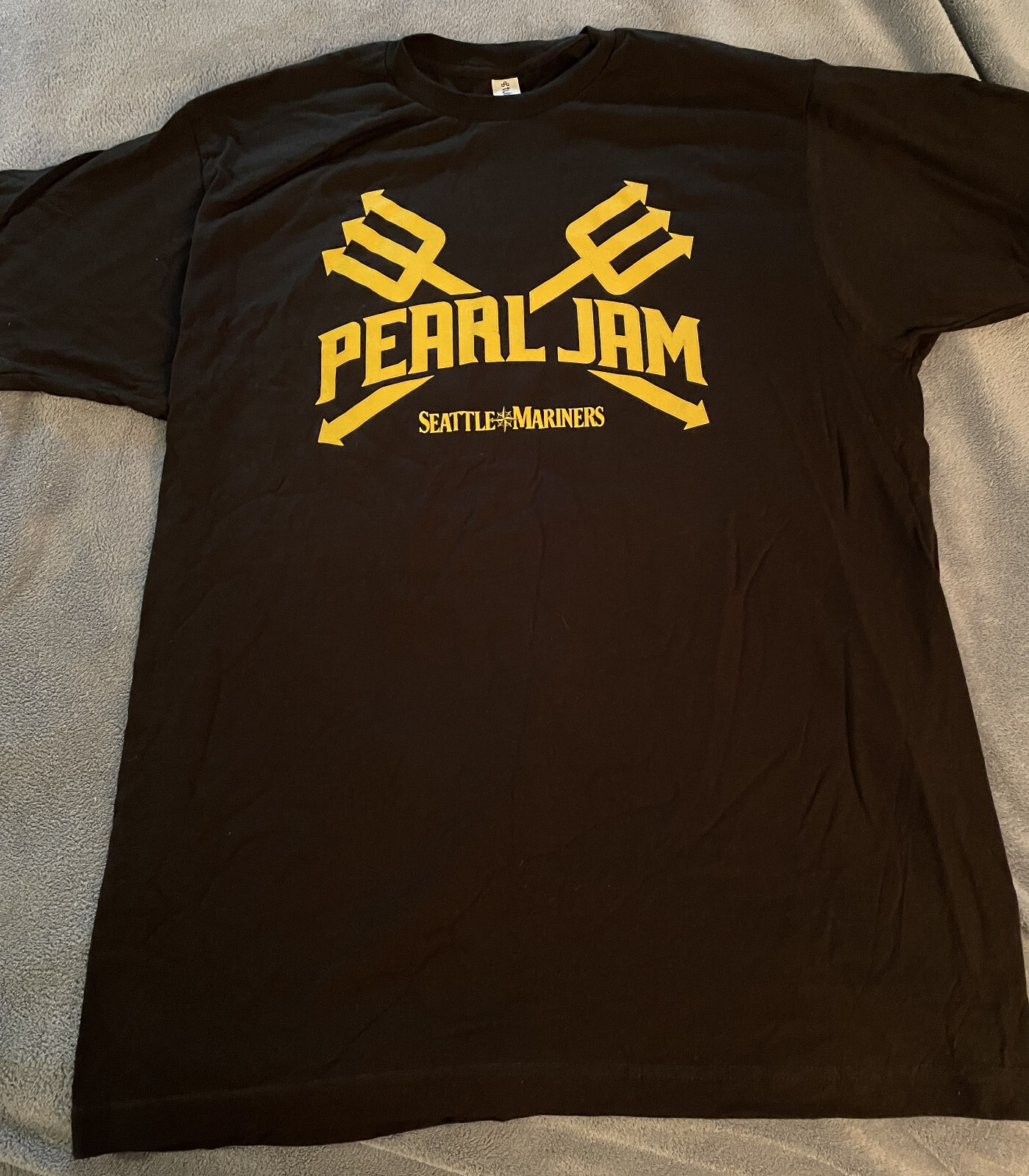PEARL JAM SEATTLE MARINERS TEN CLUB NIGHT TSHIRT MAY 2024 SIZE LARGE