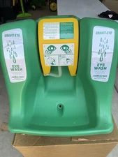 Gravit-Eye Gravity-Flow Portable Eye Wash Unit (16 Gallons) Emergency Eye Wash