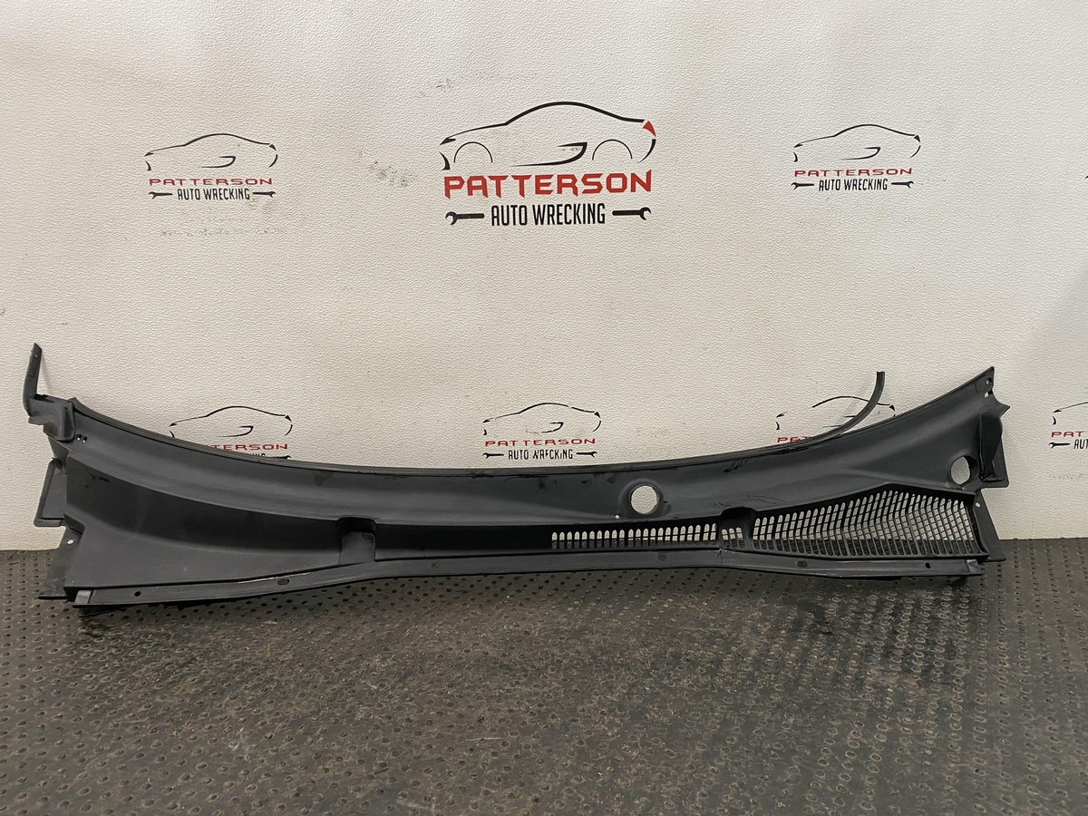 05-09 SUBARU OUTBACK COWL VENT WINDSHIELD WIPER SCREEN TRIM PANEL