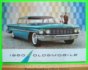1960 OLDSMOBILE PRESTIGE 32-pg COLOR CATALOG Brochure CONVERTIBLES Super 98 Xlnt
