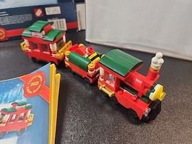Preowned LEGO 40138 Holiday Christmas Train Set 2015 Box Manual 98% Complete 