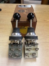 ALLEN BRADLEY JOY STICK 4 POSITION 800T-T3SB45
