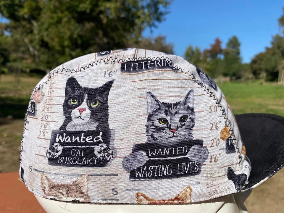gorra ciclismo EL GATO MÁS BUSCADO hecha a mano Foto 2 de 4