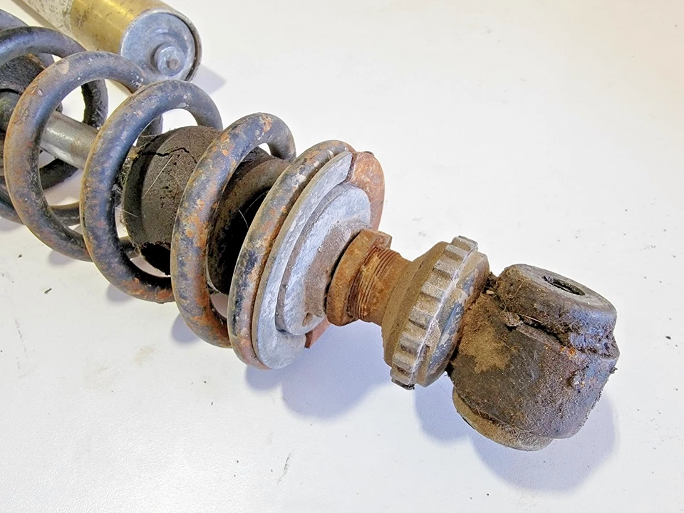 Conjunto de amortiguador trasero. Suspensión Monoshock 5X4-22210-00-00 1982 Yamaha YZ125 YZ490 Foto 3 de 4